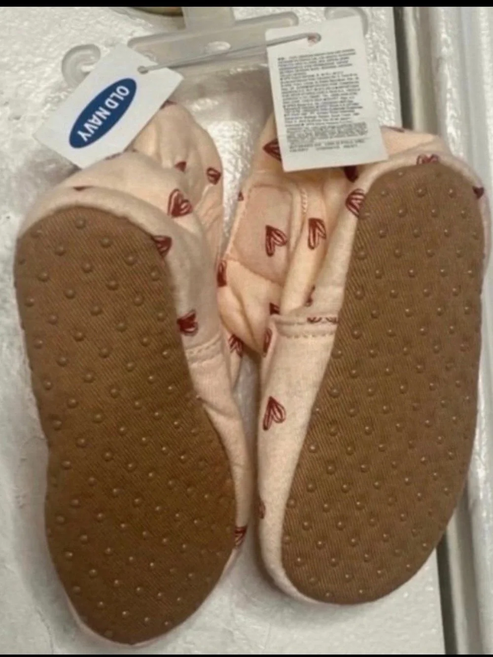BNWT Old Navy Heart Printed Baby Booties 3-6M
